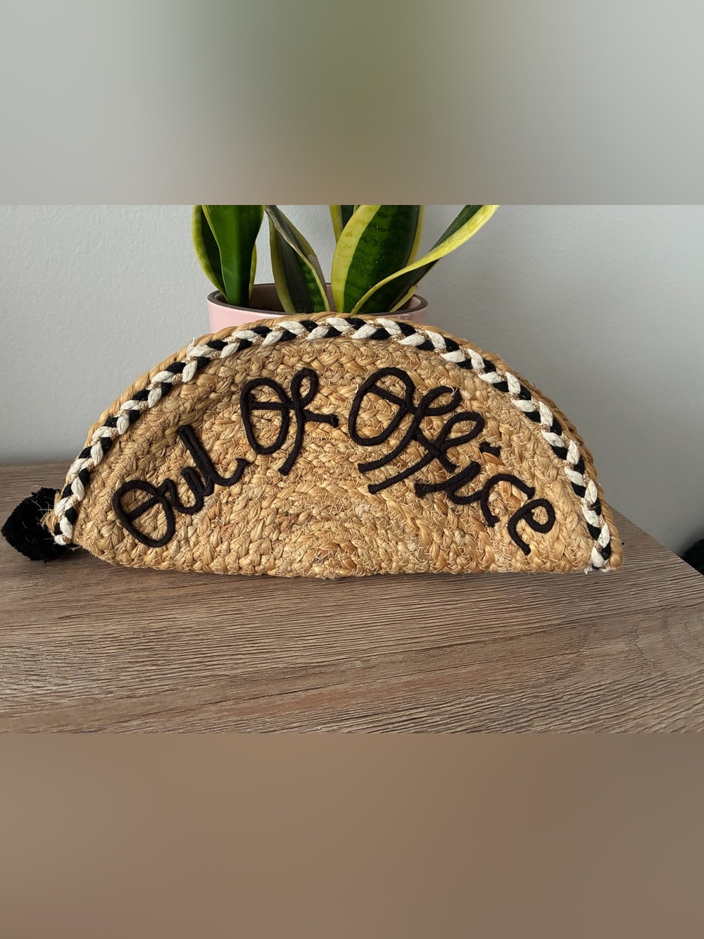 Altar’d State ‘Out of Office' Jute Natural Straw Accent Clutch Purse